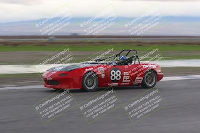 media/Jan-14-2023-CalClub SCCA (Sat) [[d2757389b8]]/Group 6/Race (Sunset)/